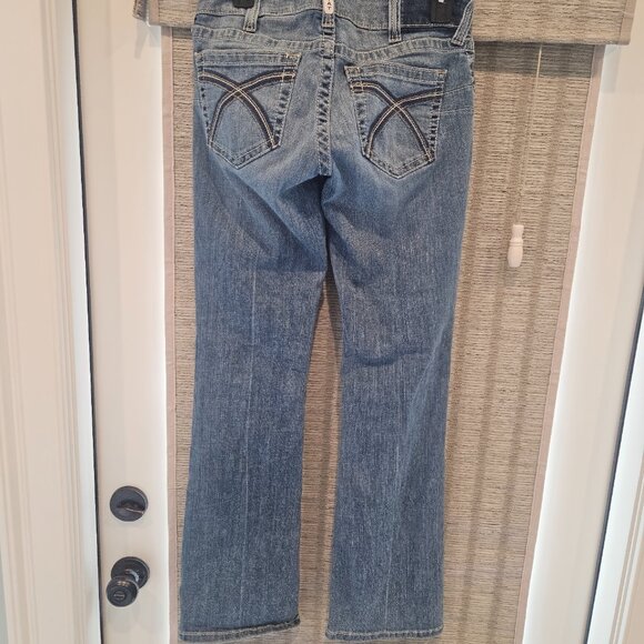 Jeans - Picture 2 of 4